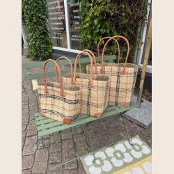 Kurvetasker, "Burberry"
