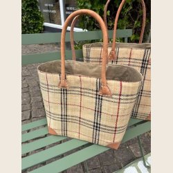 Kurvetasker, "Burberry"