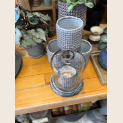 Glasklokke med trsokkel