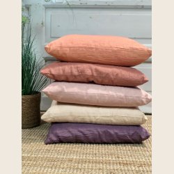 Hrpude med fyld. 50x50 cm