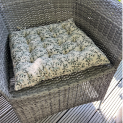 Siddehynde med bindebnd, 40x40 cm