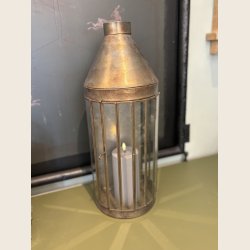 Vghngt lanterne i messinglook