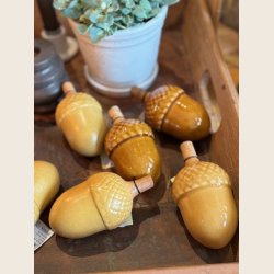 Paula agern i keramik