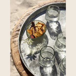 Rustik bakke i recyclet metal