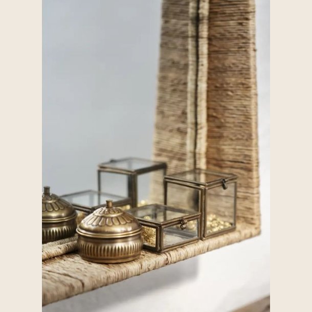 Messing krukke med l�g