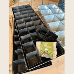 Bakker med seed pots 30 (W.E.T.)