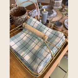 Servietholder i metal med hank