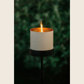 Udend�rs lys i metalkrukke, Living by Heart