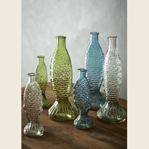 Fiskevaser i bl�t glas